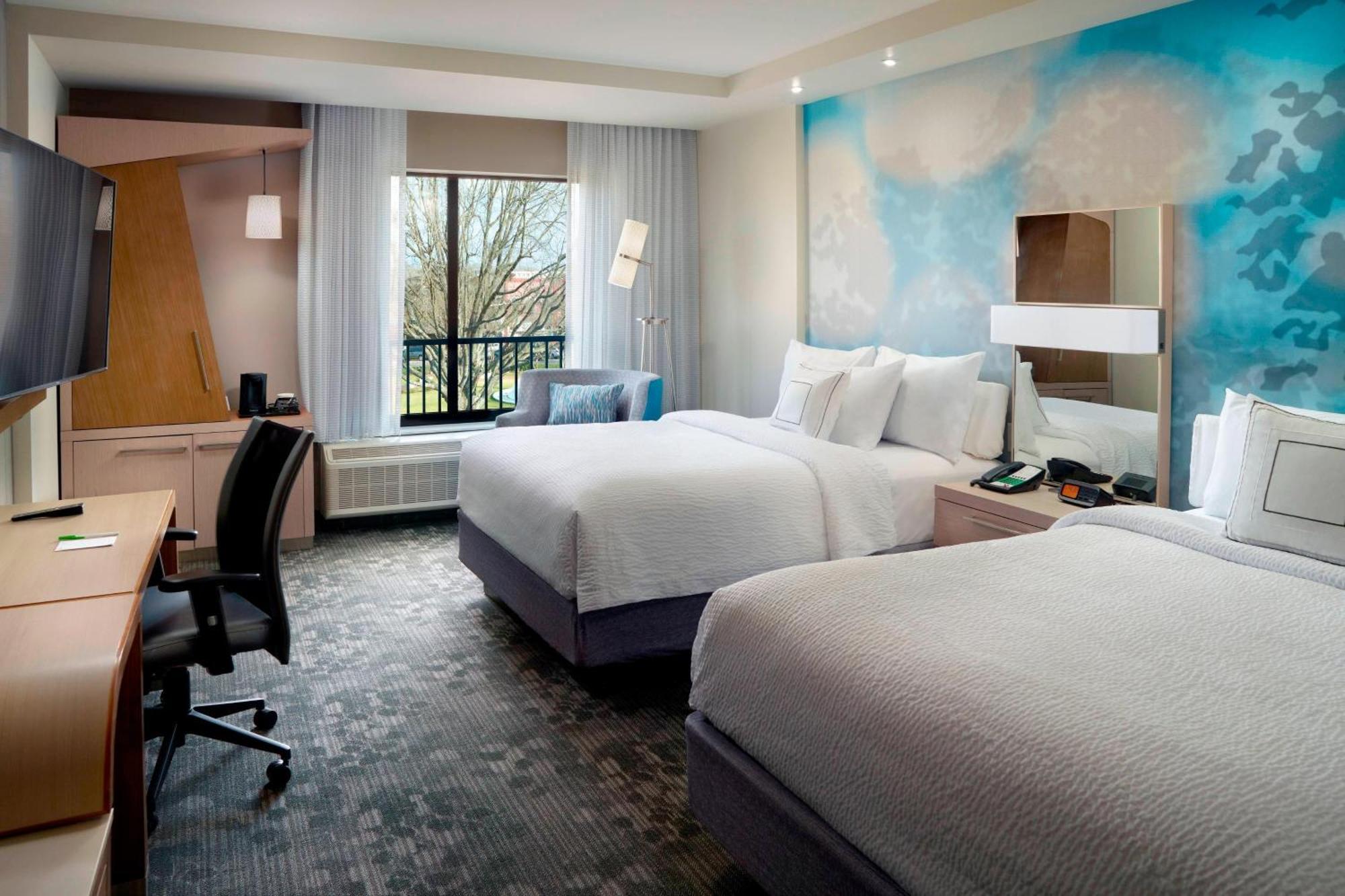 Courtyard By Marriott Lagrange Hotel Exterior foto